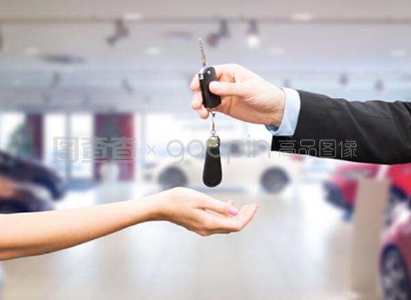 汽車銷售 以鑰匙開啟信任，以服務關閉交易
